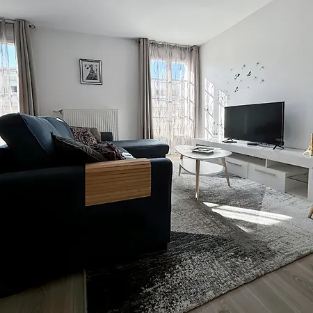 Cosy Near Disneyland Paris